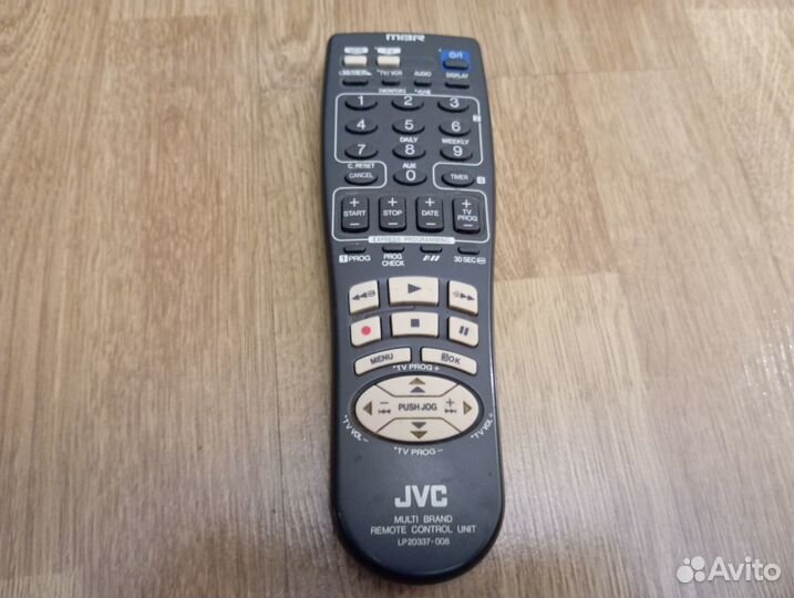 Видеомагнитофон JVC 6 головок Stereo эквалайзер