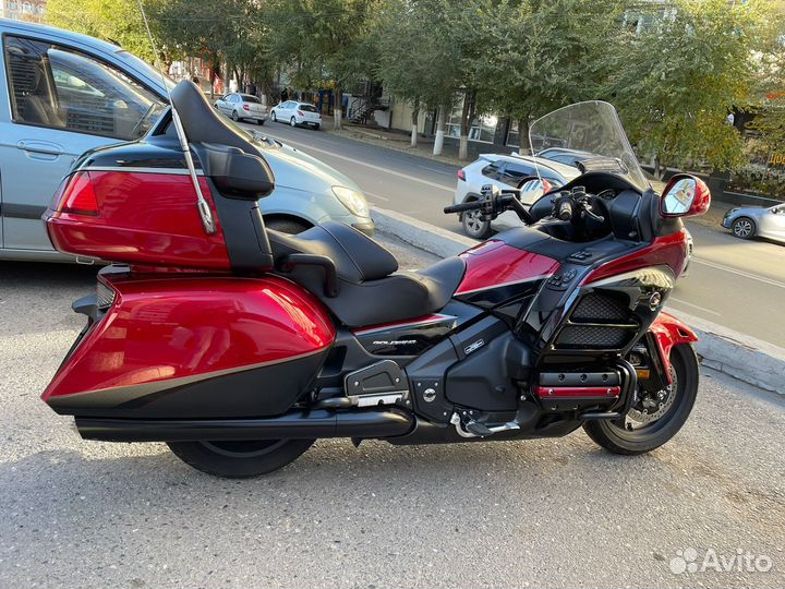 Honda gold wing GL1800