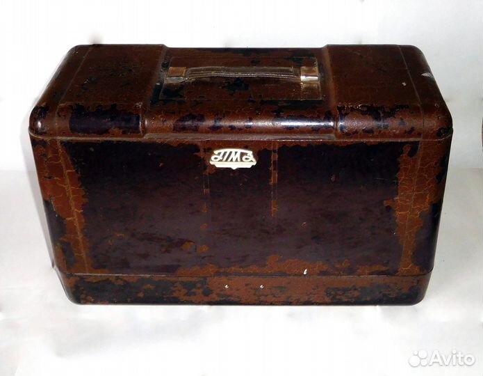 Швейная машина 