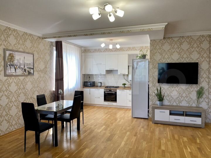 3-к. квартира, 100 м², 4/4 эт.