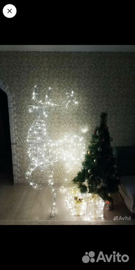 Новогодний светящийся олень