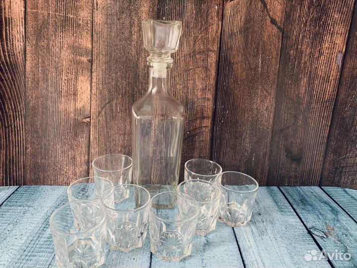 Графин штоф с пробкой и набор рюмок СССР