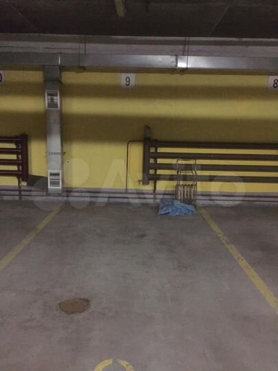 Машиноместо, 18 м²