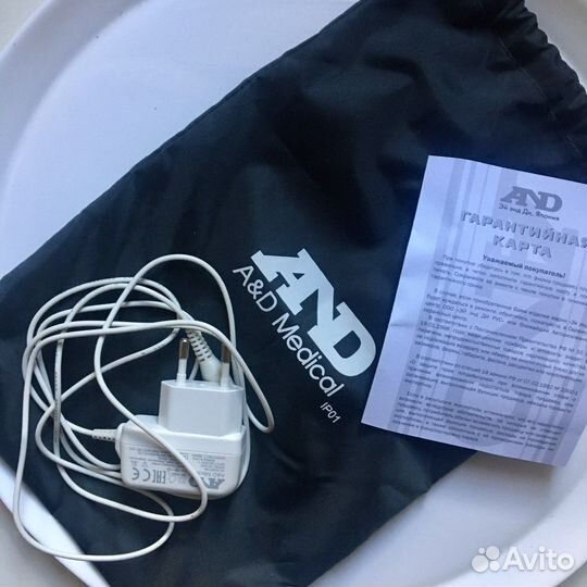 Тонометр AND UA-888 с адаптером (б/у)