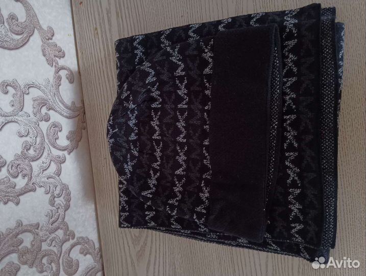 Подарочный набор шапка и шарф Michael Kors новый