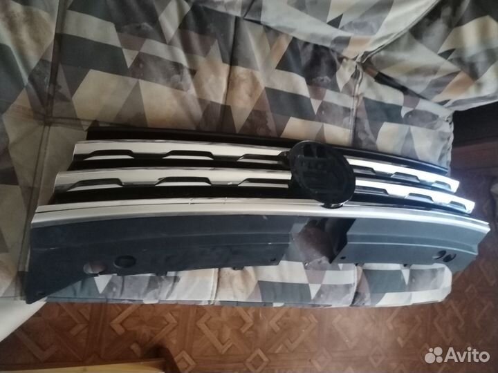 Решетка радиатора tiguan 2