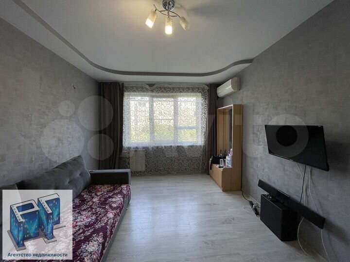 2-к. квартира, 52 м², 3/10 эт.