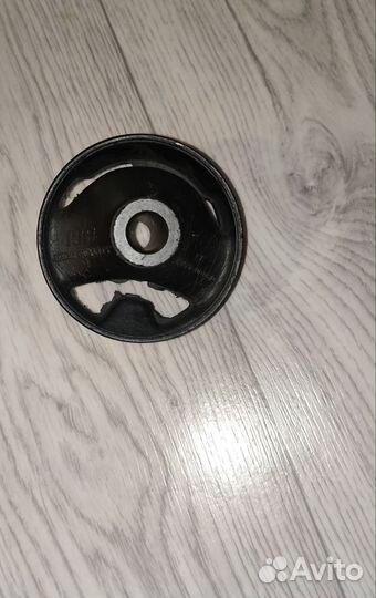 Подушка двигателя Королла 120