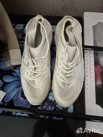 Кроссовки женские 39 размер