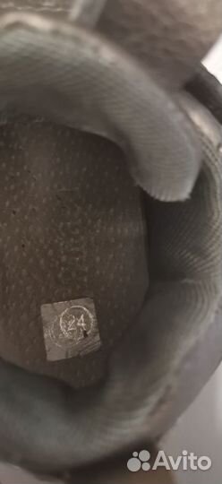 Кроссовки для мальчика 24