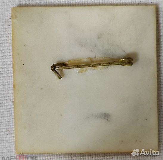 Редкий значок 