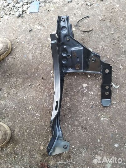 Крепление левой фары опель астра h