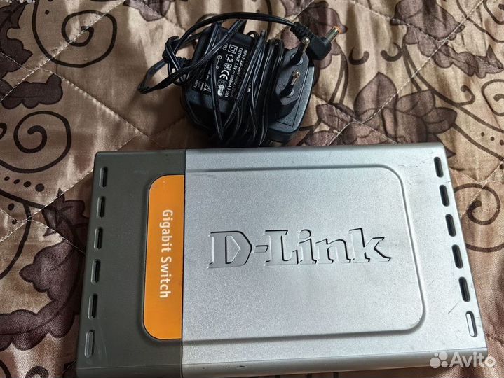 Коммутатор D-Link DGS-1008D Gigabit Switch