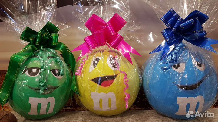 Большой киндер сюрприз