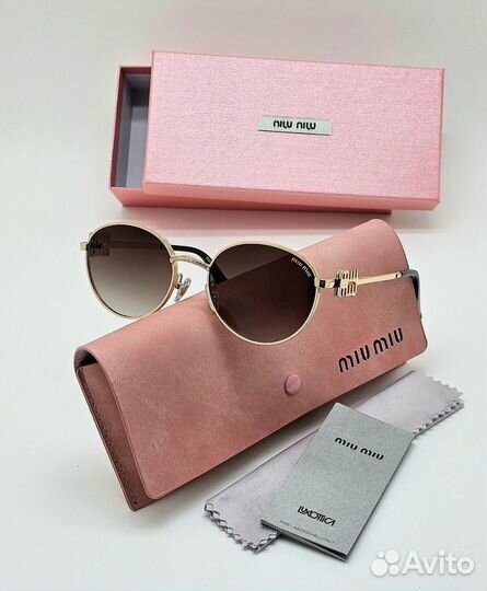 Солнцезащитные очки miu miu