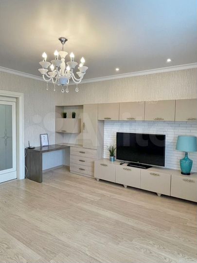 2-к. квартира, 56 м², 6/10 эт.