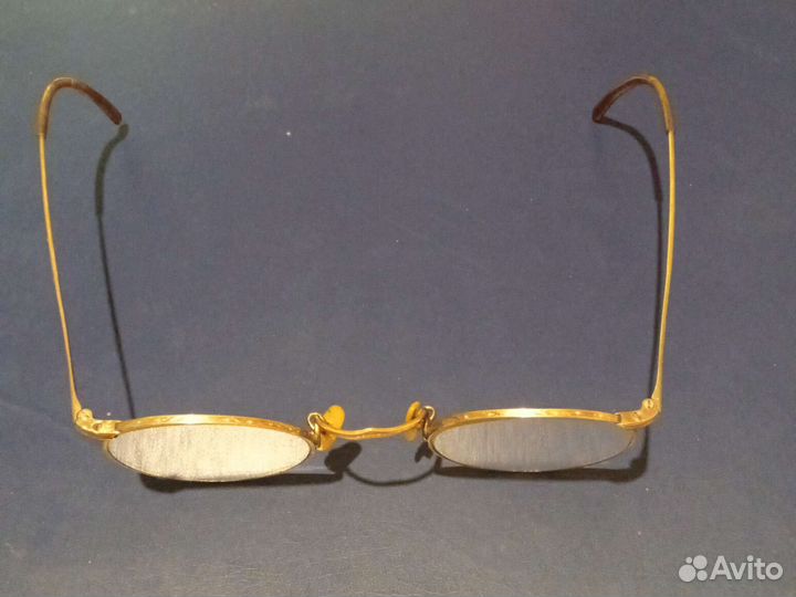 Очки старинные