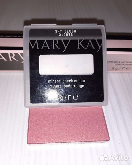 Гель для кожи вокруг глаз Mary Kay, румяна, крем