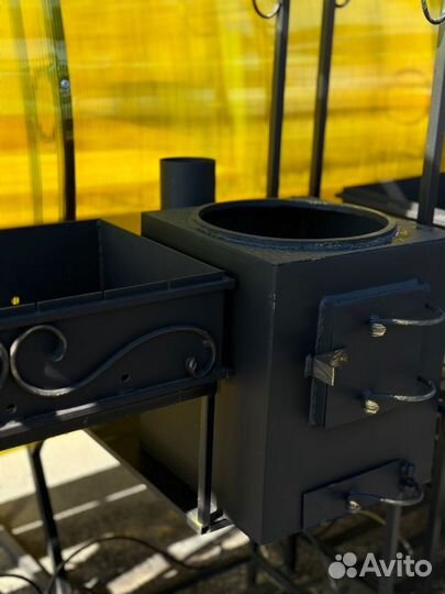 Мангал с печью под казан и крышей Имение Люкс