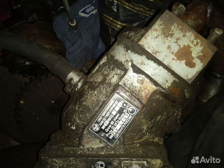 Насос аксиально-поршневой