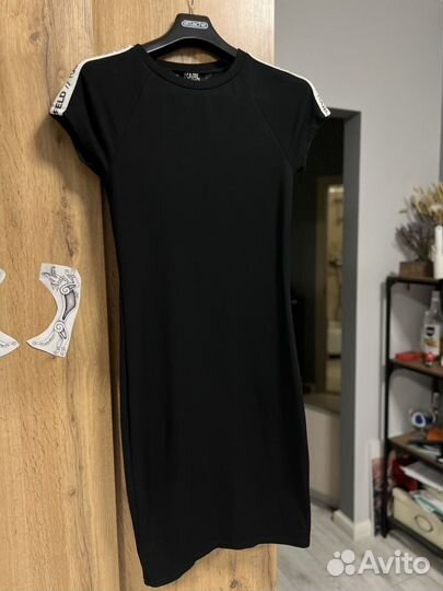 Karl lagerfeld платье