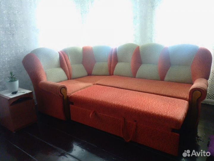 Угловой диван