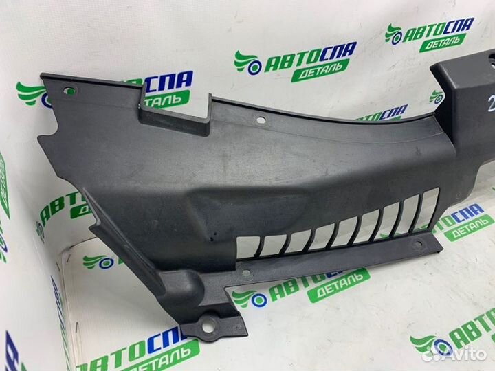Накладка замка капота передняя Opel Antara