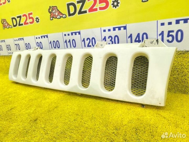 Решетка радиатора передняя Suzuki Jimny Wide JB33W 145454