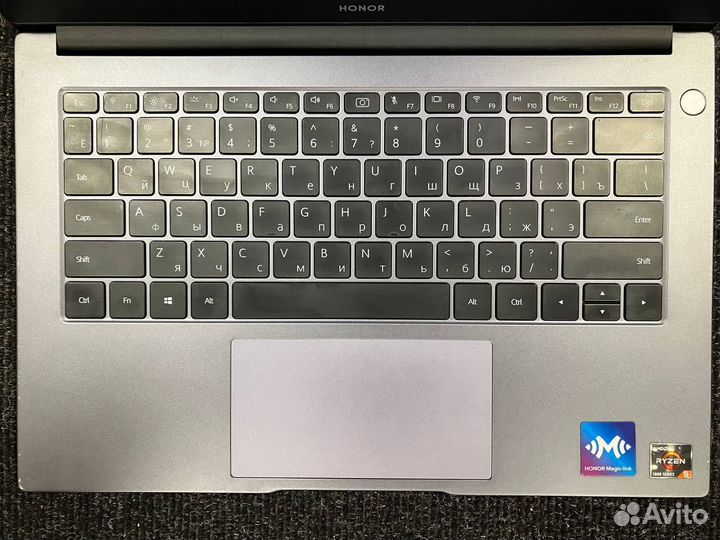 Honor MagicBook 14 5500U/8GB RAM/512GB SSD