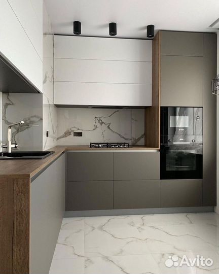 Кухни на заказ. Под ключ. Гapaнития oт 2 дo 10 лeт