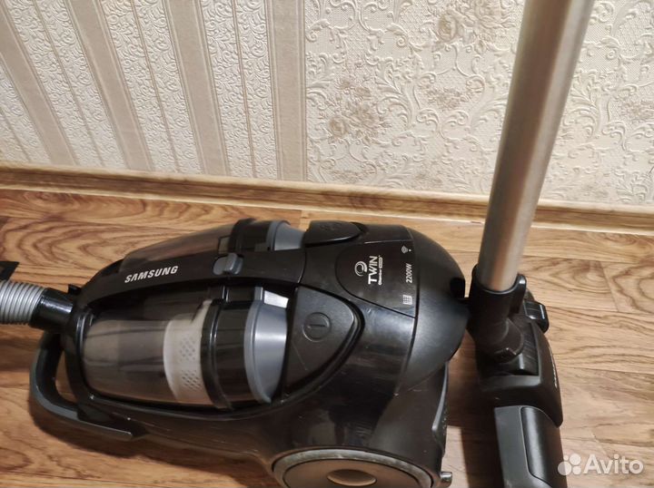 Пылесос Samsung 2000w