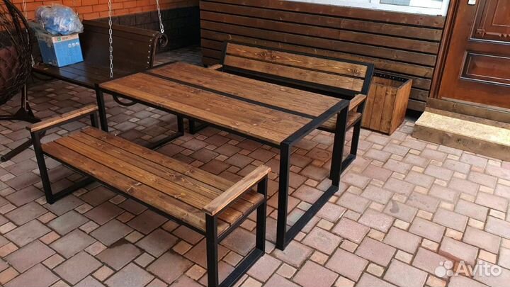 Комплект садовой мебели из дерева