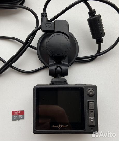 Видеорегистратор Street Storm CVR-N2210