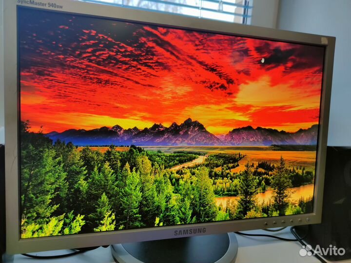 Монитор Samsung + колонки