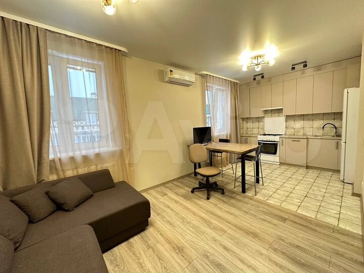 2-к. квартира, 65 м², 4/4 эт.