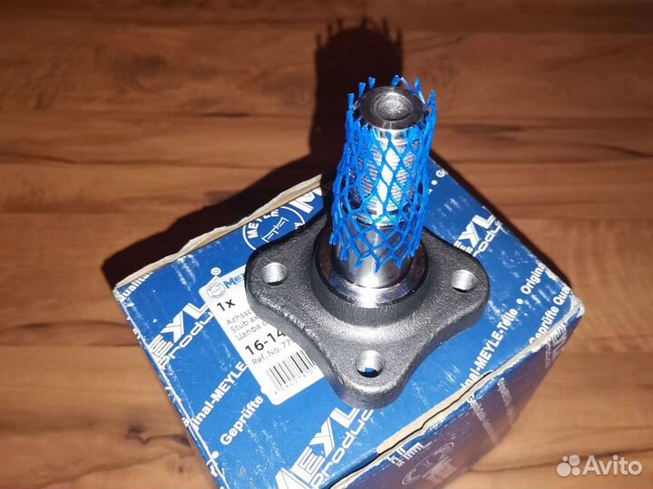 Цапфа оси Renault Clio II и Logan задняя