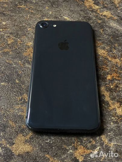 iPhone 8, 64 ГБ