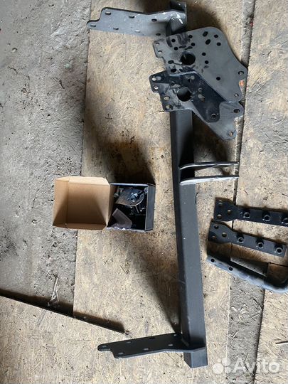 Фаркоп на Mitsubishi L200