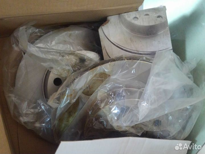 Диск тормозной передний