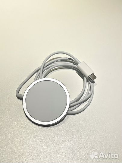 Безпроводная зарядка iPhone Mag safe charger