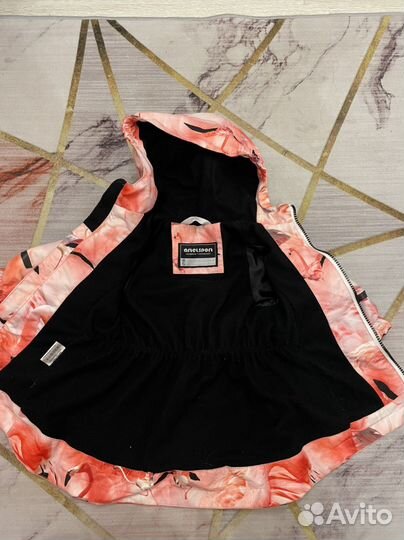 Ветровка для девочки