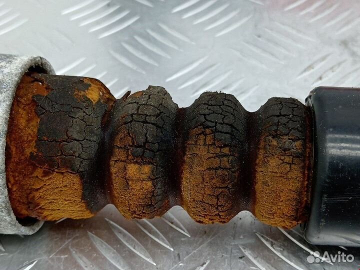 Амортизатор задний правый Ford Fiesta 5 2006