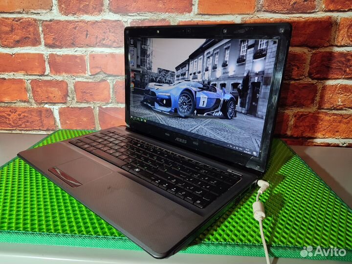 Asus A52J - Core i3 \ 3 Озу \ 512 Видео \ 250 HDD