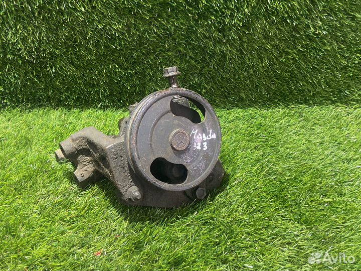 Насос гура Mazda 323