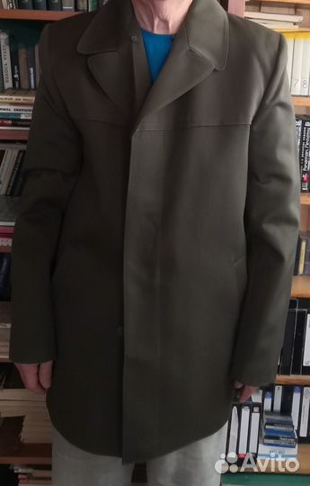 Шапки, фуражки, плащ, полупальто военные новые