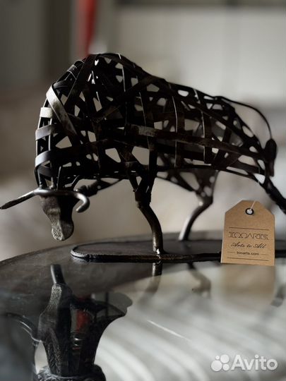 Статуэтка Бык