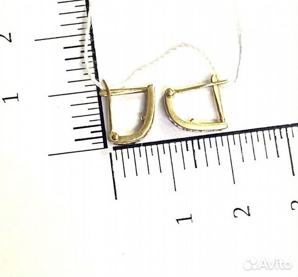 Золотые серьги с фианитом