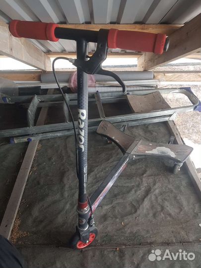 Самокат бабочка razor