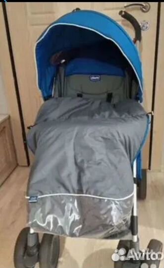 Прогулочная коляска трость chicco, б/у