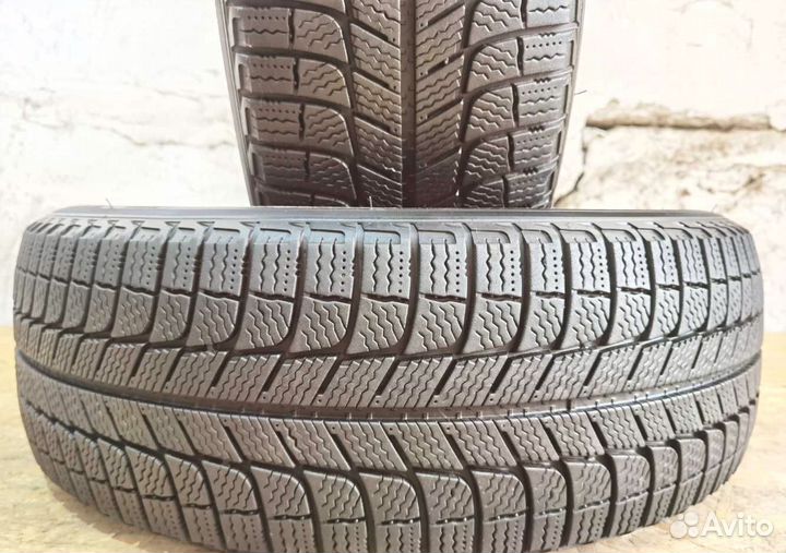 Michelin X-Ice 3 215/60 R17 96T